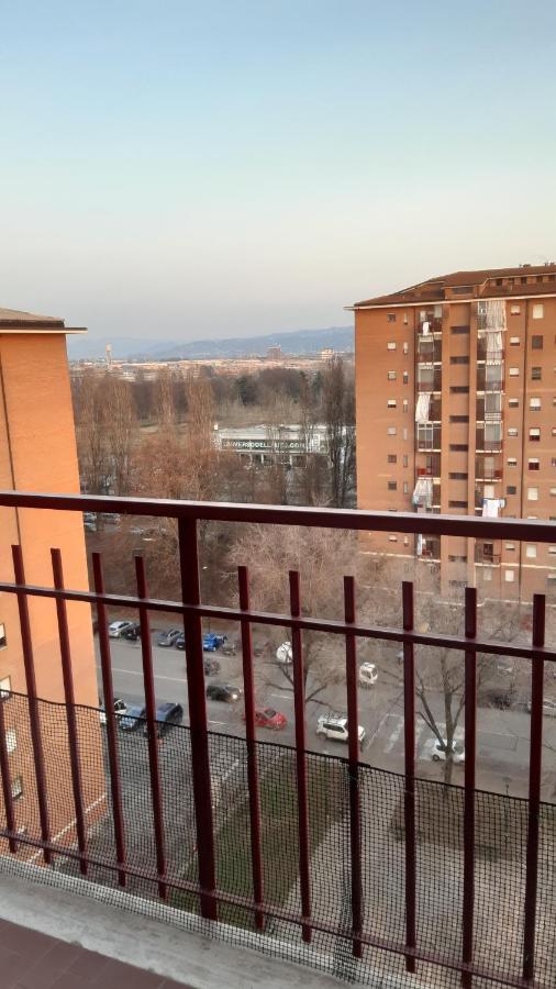 Arrivore - Ampia Privata Con Balcone , In Panoramico Condiviso Con Host - Bagno In Comune - Private Car Park